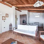 4 Bedroom Gorgeous In Ferienhaus *