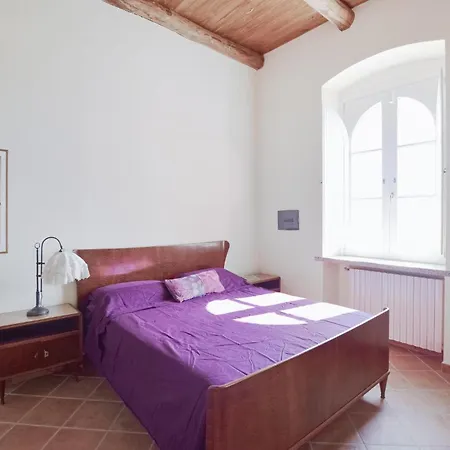 4 Bedroom Gorgeous In Casa vacanze