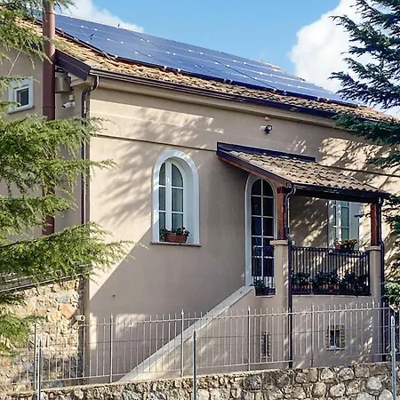 4 Bedroom Gorgeous In 펜션 사트리아노