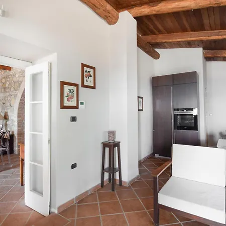 4 Bedroom Gorgeous In * 사트리아노