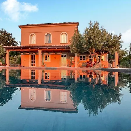 4 Bedroom Gorgeous In * Satriano