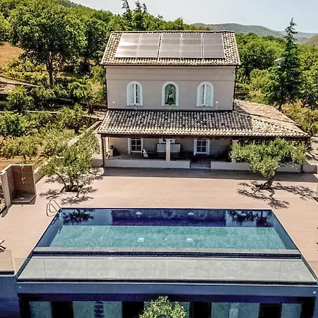 Vakantiehuis In Satriano