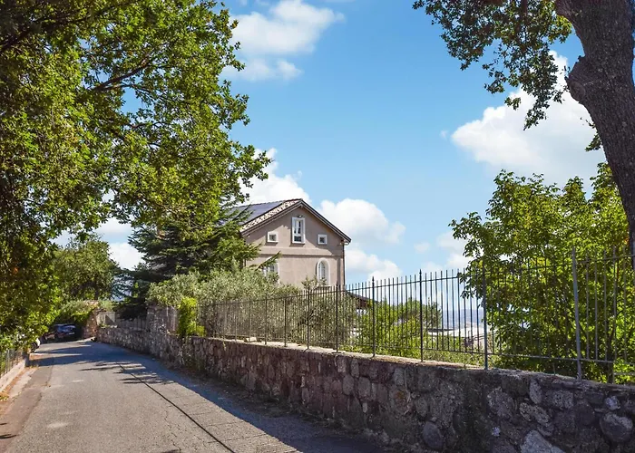 Casa de Férias 4 Bedroom Gorgeous In Satriano