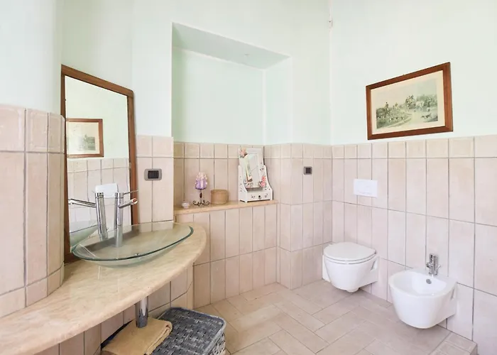 4 Bedroom Gorgeous In Casa de Férias *