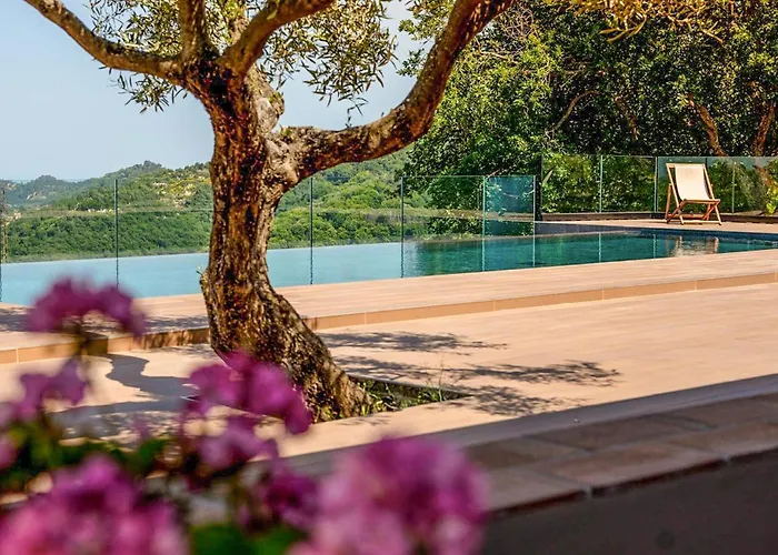 4 Bedroom Gorgeous In Casa de Férias *